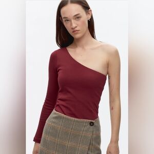 KOTN M One-Shoulder Burgundy cotton Top long sleeve NWT